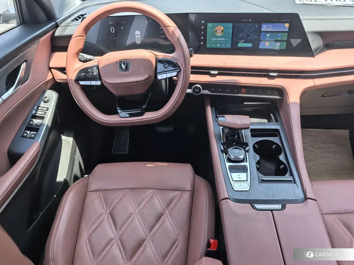 Chang'an Changan CS75PLUS 2023 Белый из Китая, фото 4