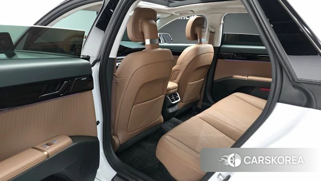 Hyundai Grandeur Hybrid (GN7) 2023 Белый из Кореи, фото 4