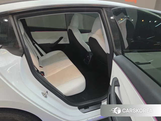 Tesla Model 3 2024 Белый из Кореи, фото 4