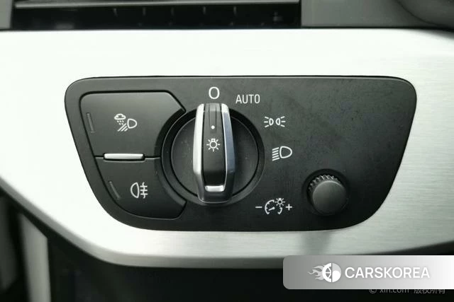 Audi A4L 2022 Белый из Китая, фото 4