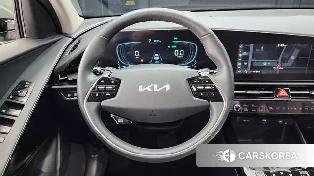 Kia Di Ol Nu Niro 2023 Темно-зеленый из Кореи, фото 4