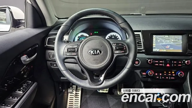 Kia Niro 2018 Белый из Кореи, фото 4