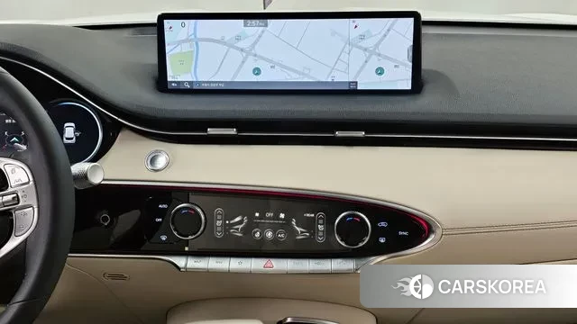 Genesis GV70 2023 Белый из Кореи, фото 4