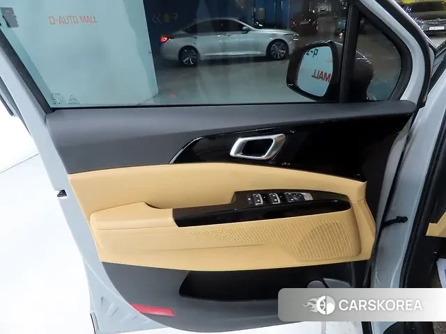 Kia Carnival 4th generation 2023 Серебристо-серый из Кореи, фото 4