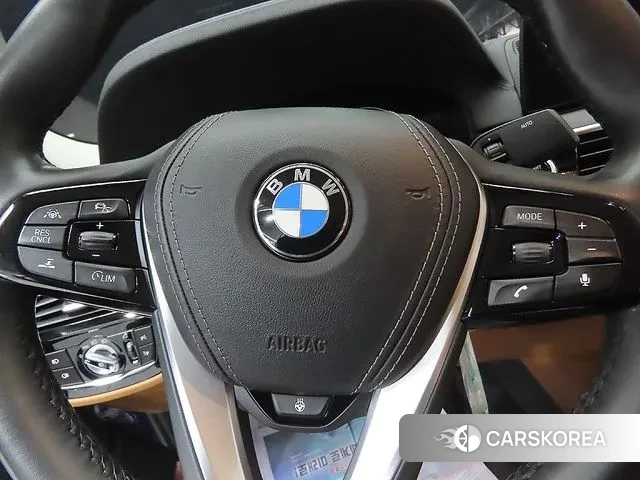 BMW 5 Series (G30) 2018 Синий из Кореи, фото 4