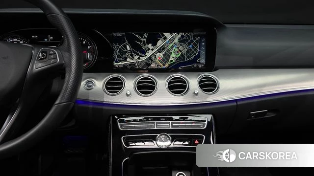 Mercedes-Benz E-Class W213 2018 Белый из Кореи, фото 4