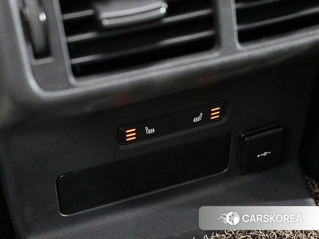 Land Rover Range Rover Velar 2023 Белый из Кореи, фото 4
