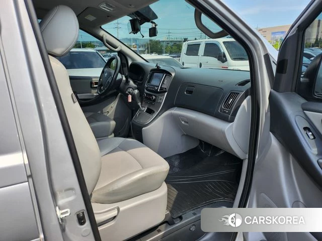 Hyundai The New Grand Starex 2020 Серебристо-серый из Кореи, фото 4