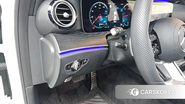 Mercedes-Benz E-Class W213 2020 Белый из Кореи, фото 4