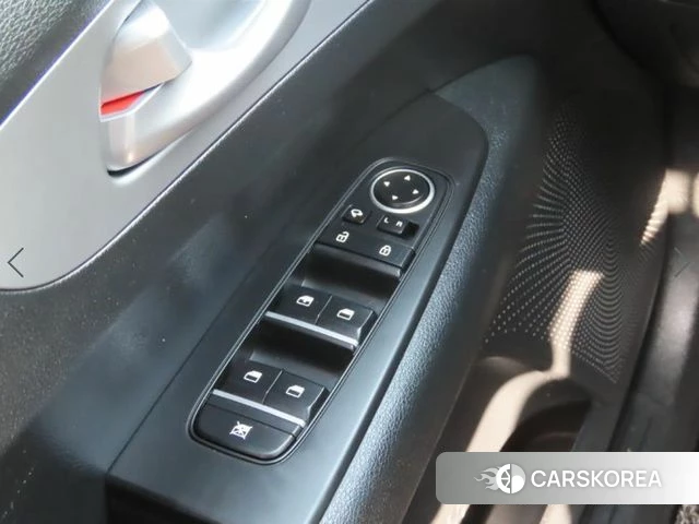 Kia The New K3 2nd generation 2023 Серый из Кореи, фото 4