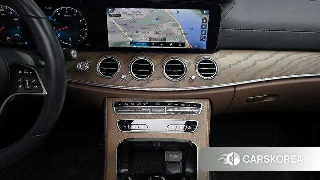 Mercedes-Benz E-Class W213 2021 Серый из Кореи, фото 4