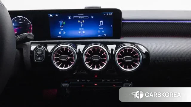 Mercedes-Benz A-Class W177 2025 Белый из Кореи, фото 4