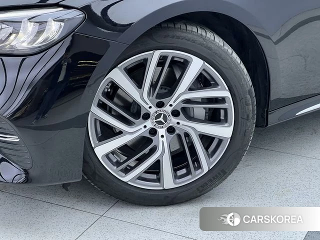 Mercedes-Benz E-class id 4207396 из Китая 4