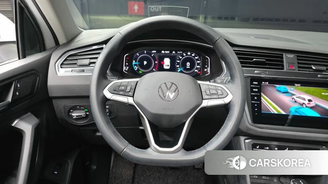 Volkswagen Tiguan second Generation 2022 Белый из Кореи, фото 4