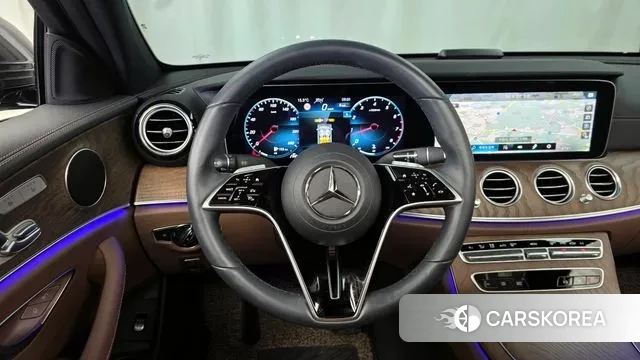 Mercedes-Benz E-Class W213 2023 Серый из Кореи, фото 4