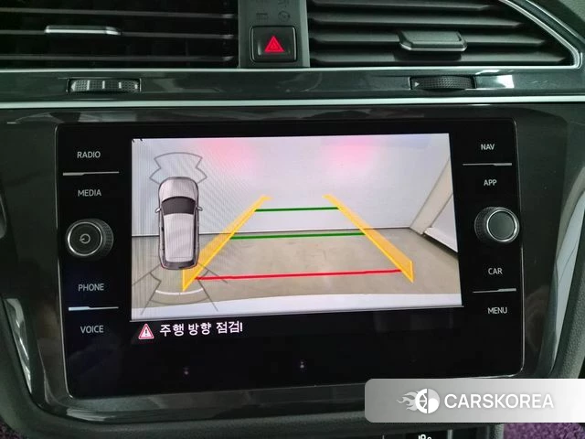 Volkswagen Tiguan second Generation 2020 Белый из Кореи, фото 4