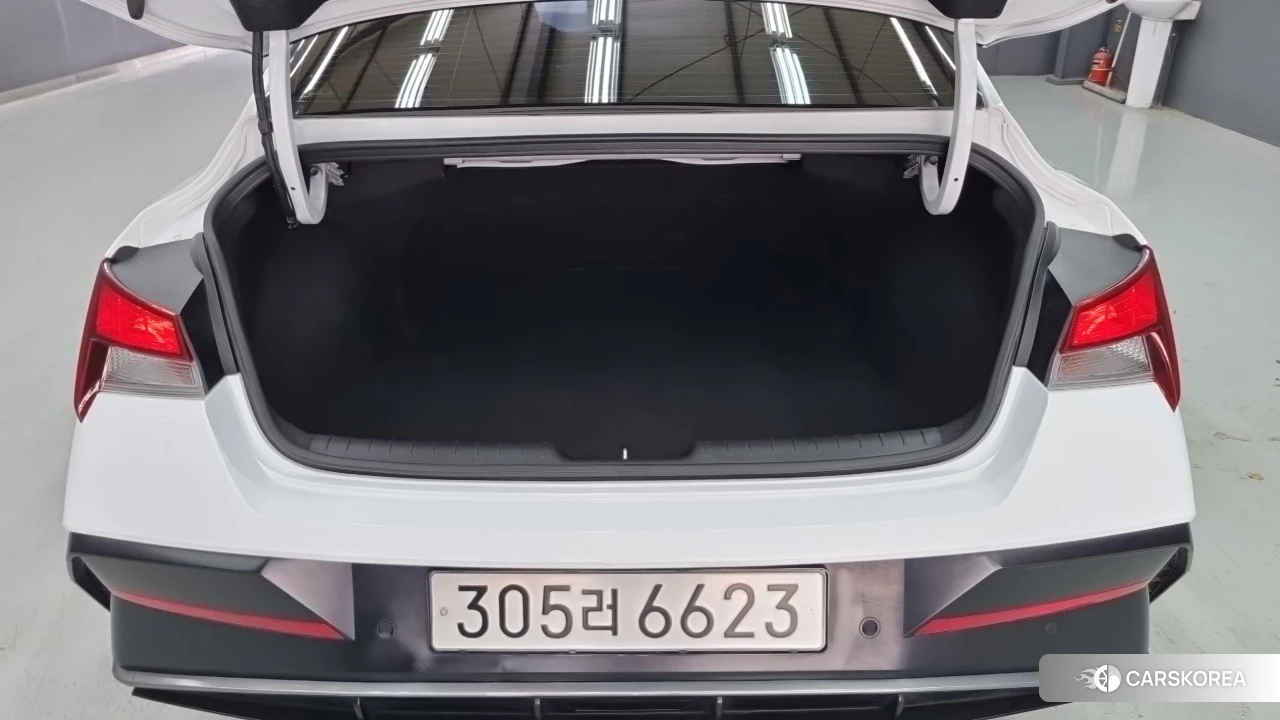 Hyundai The New Avante (CN7) 2025 Белый из Кореи, фото 4