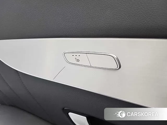 Mercedes-Benz GLC-Class X253 2020 Белый из Кореи, фото 4