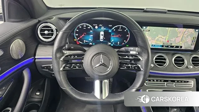 Mercedes-Benz E-Class W213 2022 Белый из Кореи, фото 4