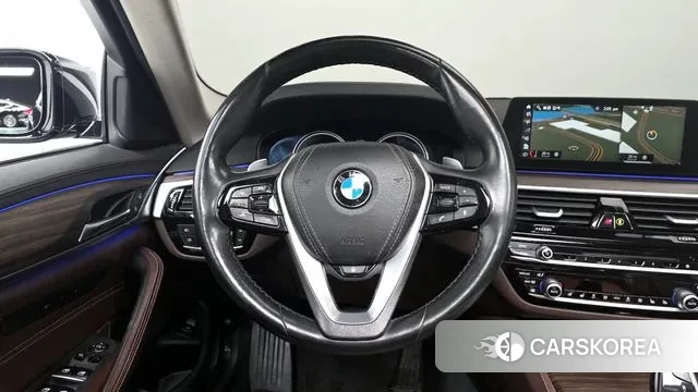 BMW 5 Series (G30) 2018 Черный из Кореи, фото 4