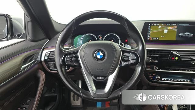 BMW 5 Series (G30) 2018 Светло-серебряный цвет из Кореи, фото 4