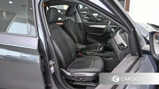 BMW X1 (F48) 2019 Серый из Кореи, фото 4