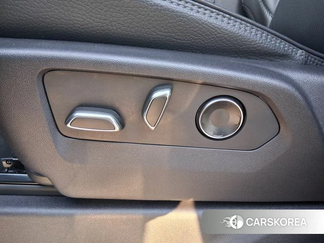 GMC Sierra 2023 Черный из Кореи, фото 4