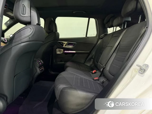 Mercedes-Benz GLC 2023 Белый из Китая, фото 4