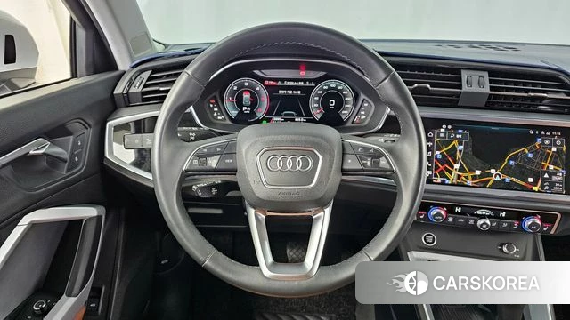 Audi Q3 (F3) 2023 Белый из Кореи, фото 4