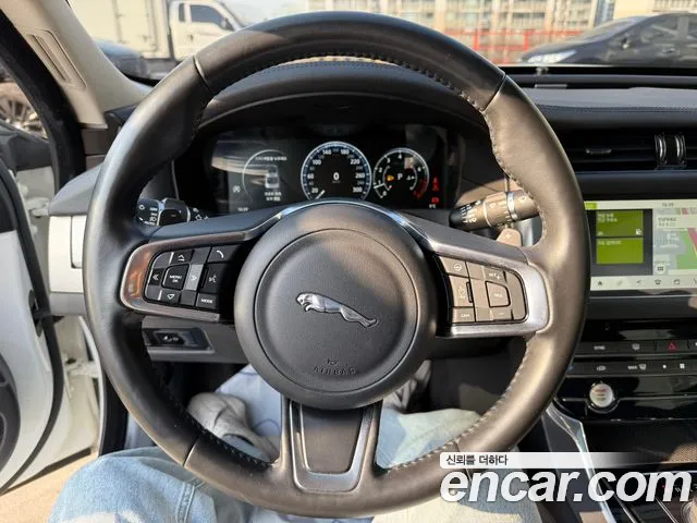 Jaguar XF (X260) 2018 Белый из Кореи, фото 4