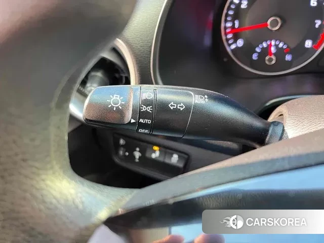 Kia The New K3 2nd generation 2022 Белый из Кореи, фото 4