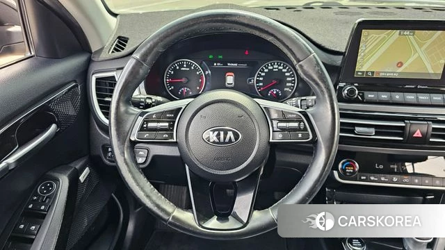 Kia Seltos 2021 Синий из Кореи, фото 4