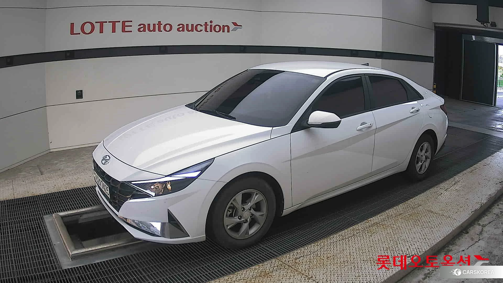 Hyundai Avante 2021 Polar White из Кореи, фото 4