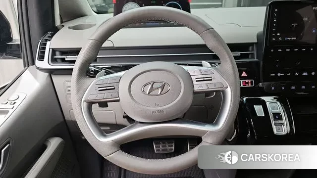 Hyundai Staria 2023 Белый из Кореи, фото 4