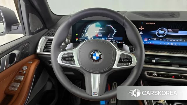 BMW X7 (G07) 2025 Белый из Кореи, фото 4