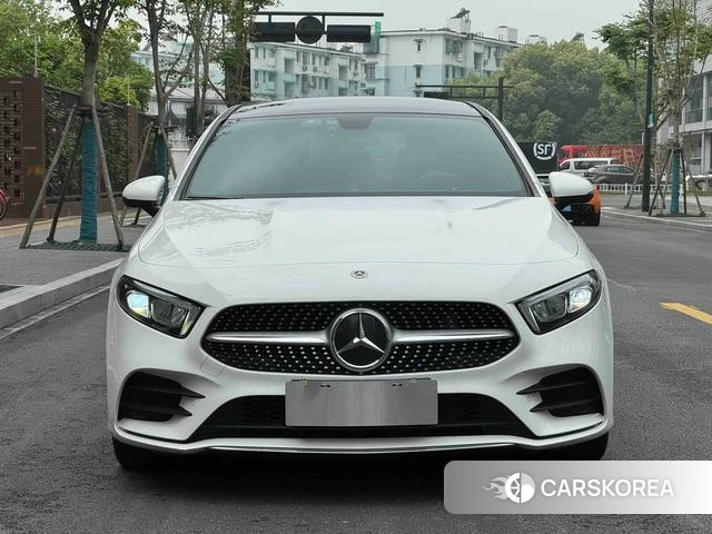 Mercedes-Benz Class A 2021 Белый из Китая, фото 4