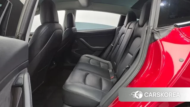 Tesla Model 3 2022 Красный из Кореи, фото 4