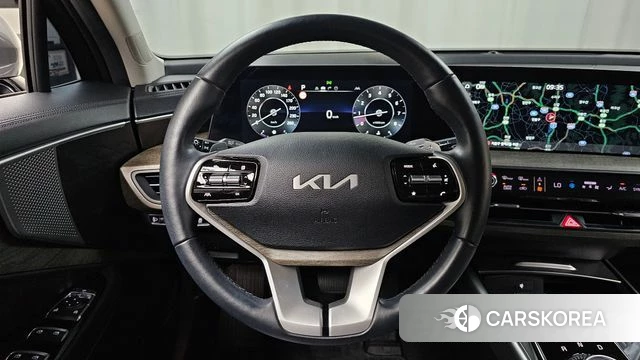 Kia K8 2023 Серебристо-серый из Кореи, фото 4