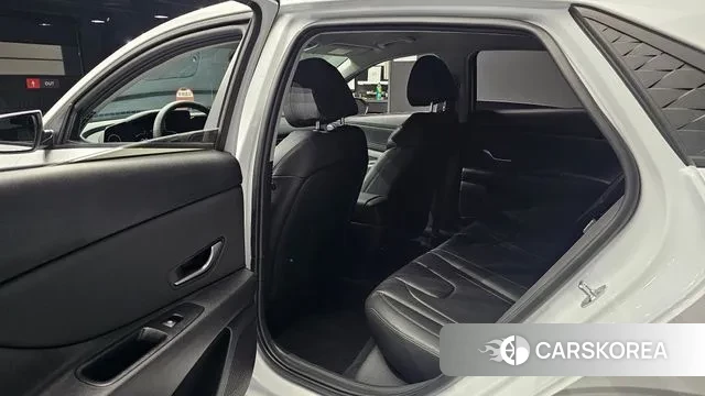 Hyundai The New Avante (CN7) 2023 Белый из Кореи, фото 4