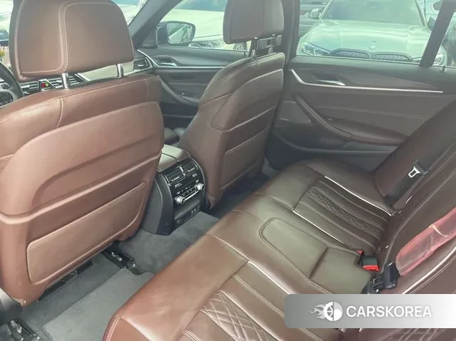 BMW 5 Series (G30) 2021 Черный из Кореи, фото 4