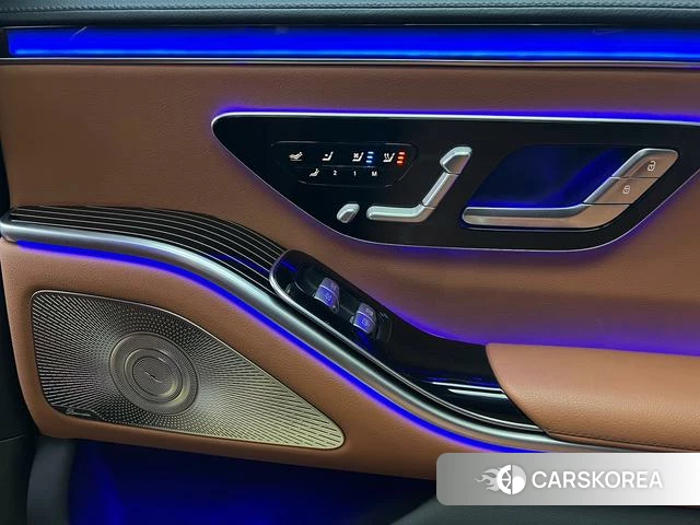 Mercedes-Benz S-class 2023 Черный из Китая, фото 4