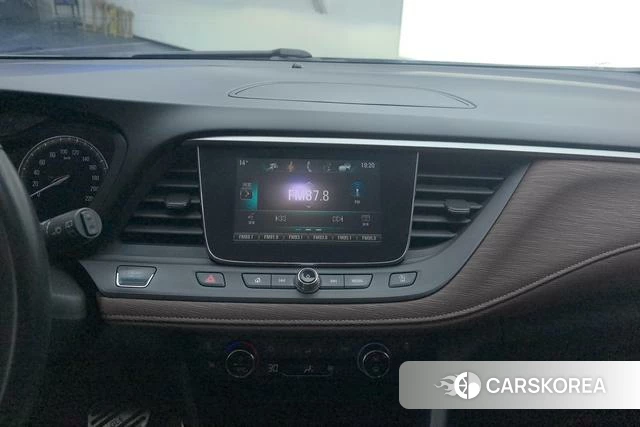 Buick GL6 2018 Желтый из Китая, фото 4