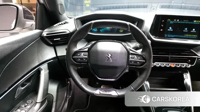 Peugeot e-2008 second generation 2022 Белый из Кореи, фото 4