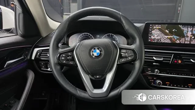 BMW 5 Series (G30) 2019 Белый из Кореи, фото 4