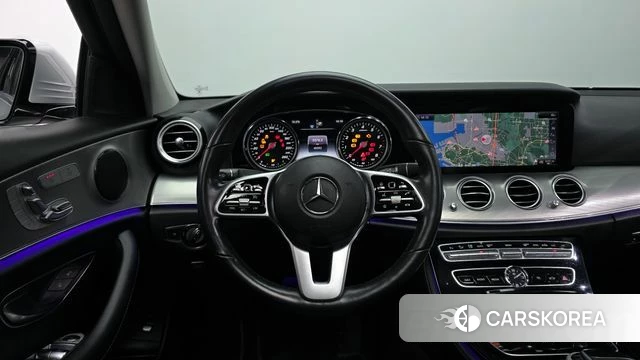 Mercedes-Benz E-Class W213 2019 Серебряный из Кореи, фото 4