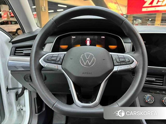 Volkswagen Bora 2024 Белый из Китая, фото 4