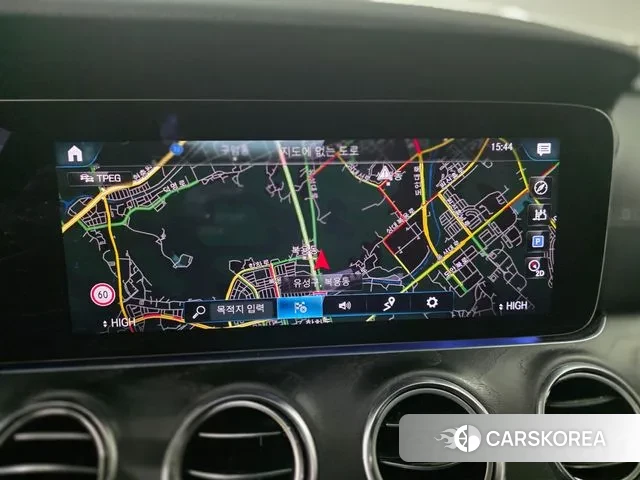 Mercedes-Benz E-Class W213 2022 Белый из Кореи, фото 4