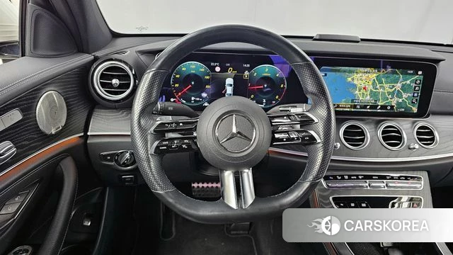 Mercedes-Benz E-Class W213 2022 Белый из Кореи, фото 4