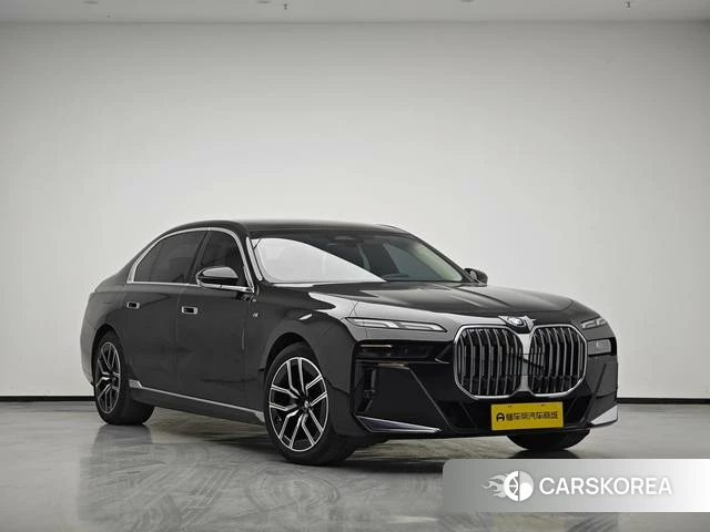 BMW 7 series 2024 Черный из Китая, фото 4