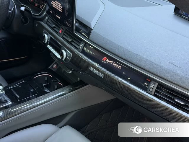 Audi S4 2021 Серебристо-серый из Китая, фото 4